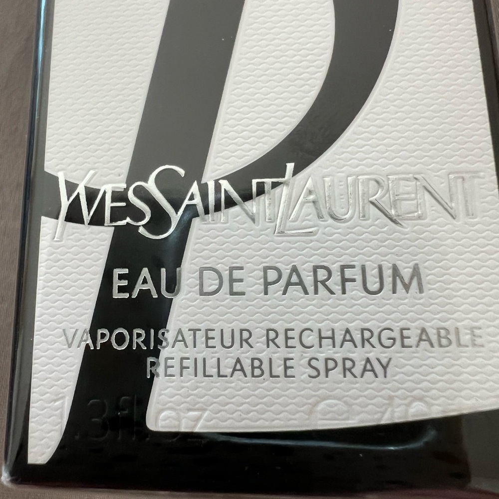 YSL Black MYSLF Eau de Toilette - Picture 5 of 5